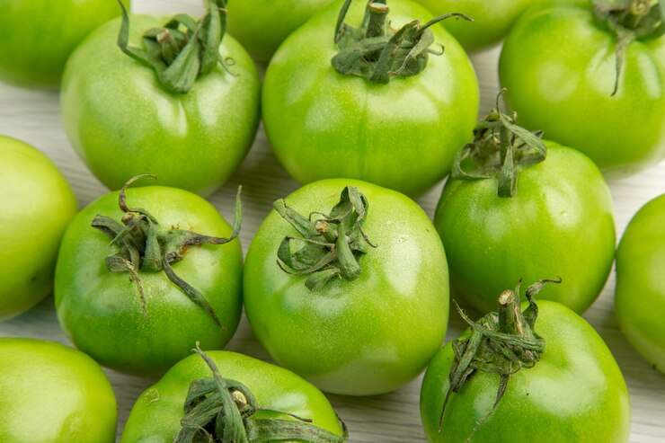 Are tomatillos poisonous to chickens